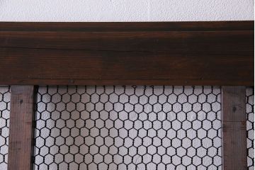 和製アンティーク　古いヒノキ材の升目蔵戸(引き戸、建具、玄関戸)