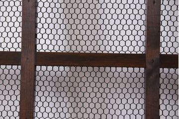 和製アンティーク　古いヒノキ材の升目蔵戸(引き戸、建具、玄関戸)