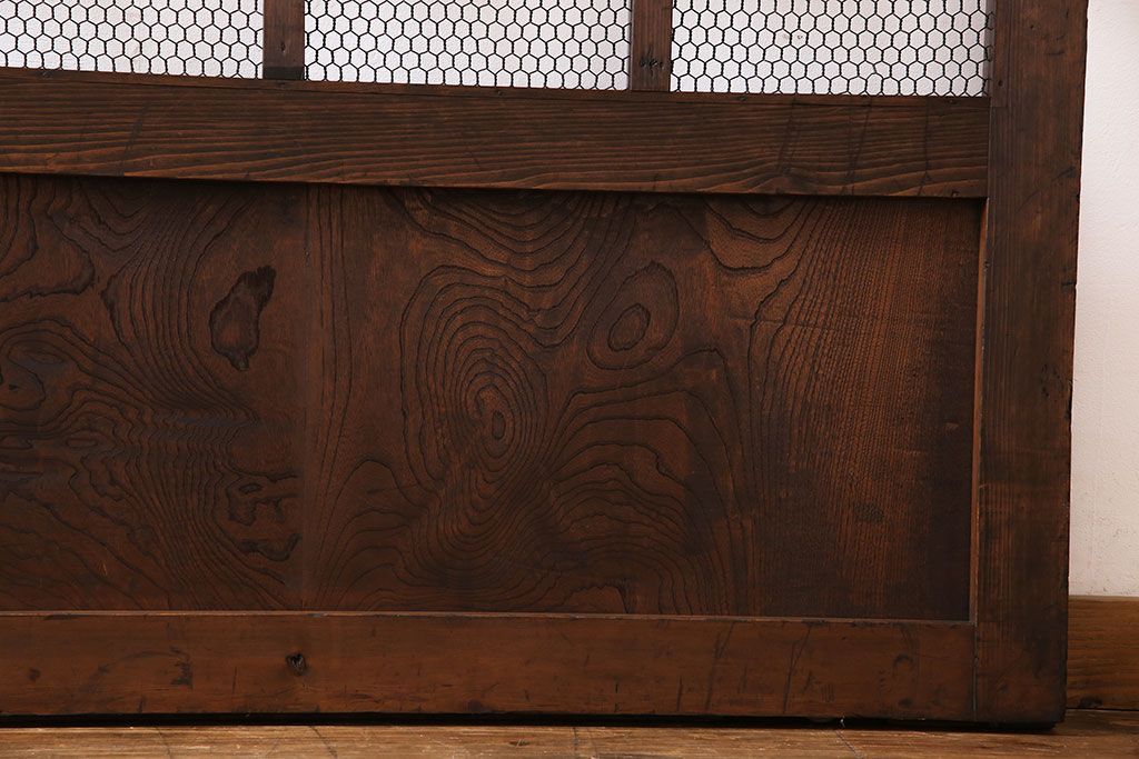 和製アンティーク　古いヒノキ材の升目蔵戸(引き戸、建具、玄関戸)