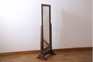 アンティーク雑貨　中古　伝統工芸　軽井沢彫り　桜　彫刻が目を引く姿見(鏡、ミラー)