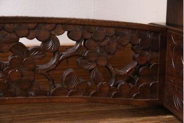 アンティーク雑貨　中古　伝統工芸　軽井沢彫り　桜　彫刻が目を引く姿見(鏡、ミラー)