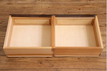 中古　松本民芸家具　505型　深みのある色合いのシックな茶タンス(茶箪笥、飾り棚)(定価約22万円)