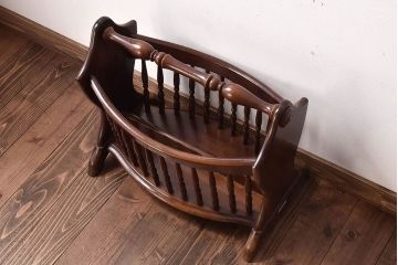 アンティーク雑貨　中古　柏木工(KASHIWA) 凝ったデザインが印象的なマガジンラック