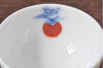 アンティーク雑貨　昭和期　十三代酒井田柿右衛門　白色の余白が美しい染錦柿文酒器