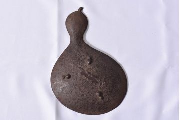 アンティーク雑貨　平安金寿堂造　大正昭和期 鉄瓢形菓子盆(茶道具)・外箱付き