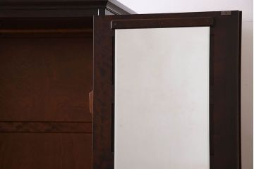 中古　北海道民芸家具　落ち着きのあるシックなワードローブ(洋服タンス、キャビネット)
