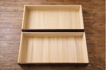 中古　北海道民芸家具　落ち着きのあるシックなワードローブ(洋服タンス、キャビネット)
