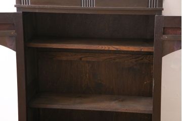 アンティーク家具　和製アンティーク　大正浪漫の雰囲気漂う　扉付き本棚(ブックケース、本箱、キャビネット)