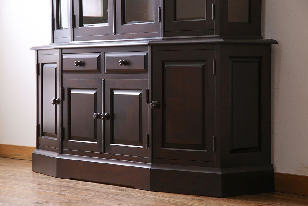 中古　北海道民芸家具　OM151　シックな食器棚(キャビネット、収納棚)(定価130万円)