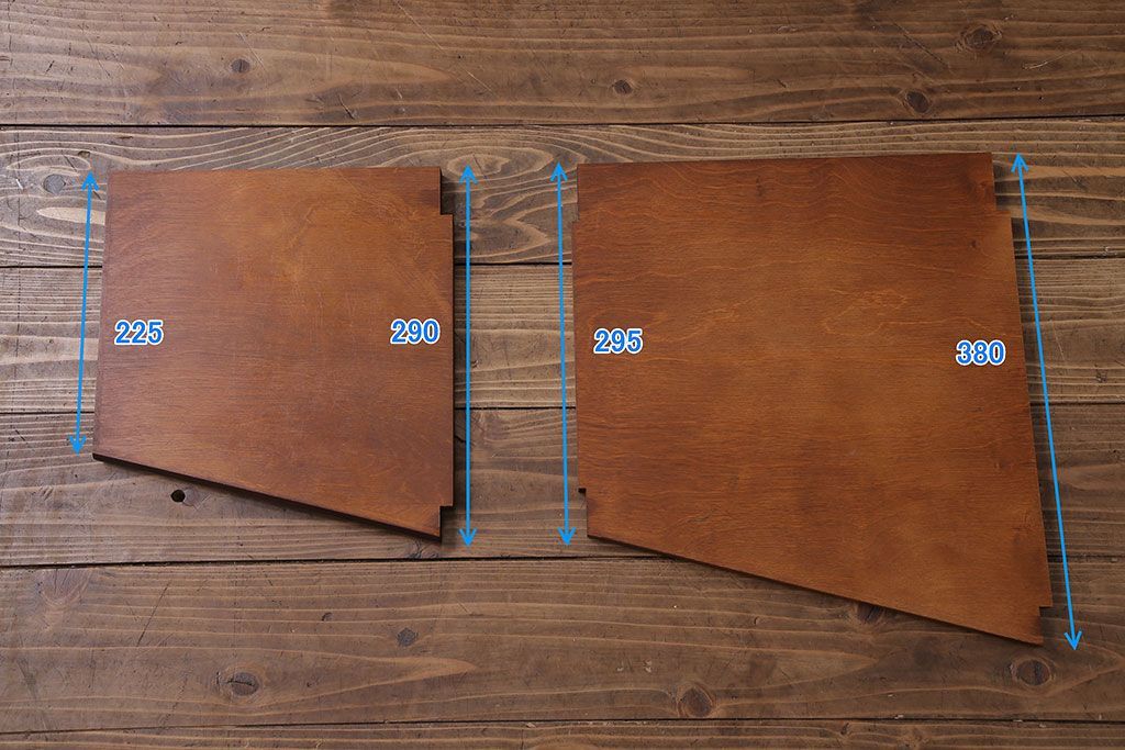 中古　北海道民芸家具　OM151　シックな食器棚(キャビネット、収納棚)(定価130万円)