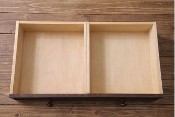 中古　北海道民芸家具　OM151　シックな食器棚(キャビネット、収納棚)(定価130万円)