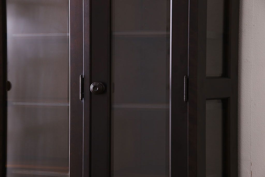 中古　北海道民芸家具　OM151　シックな食器棚(キャビネット、収納棚)(定価130万円)