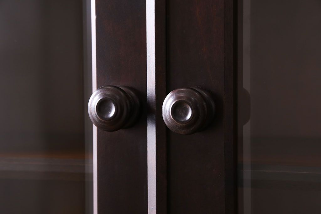 中古　北海道民芸家具　OM151　シックな食器棚(キャビネット、収納棚)(定価130万円)