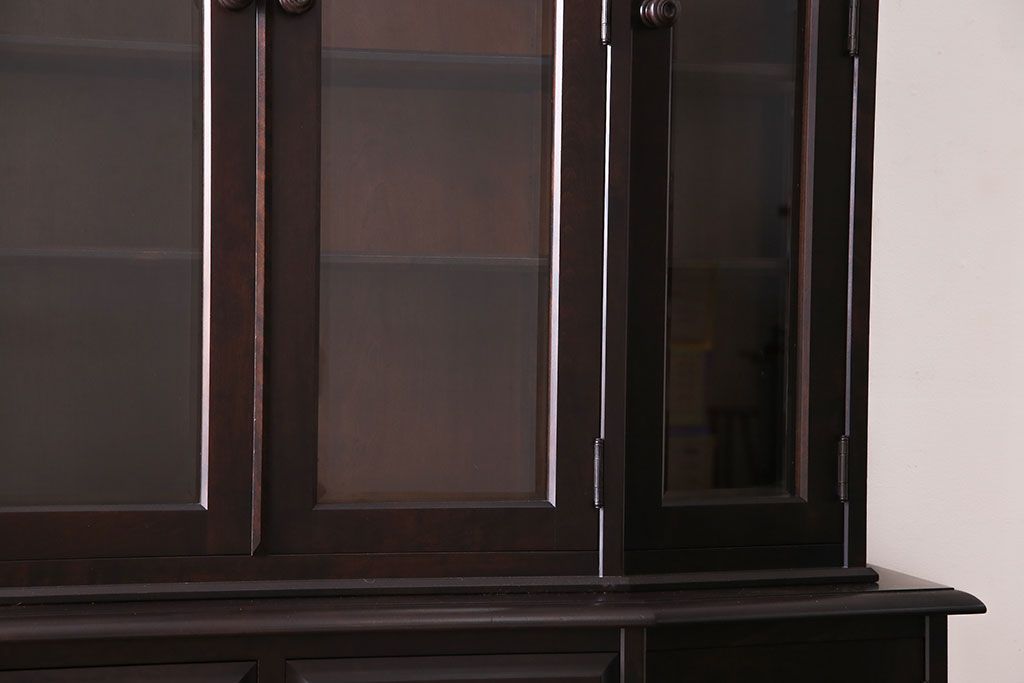 中古　北海道民芸家具　OM151　シックな食器棚(キャビネット、収納棚)(定価130万円)