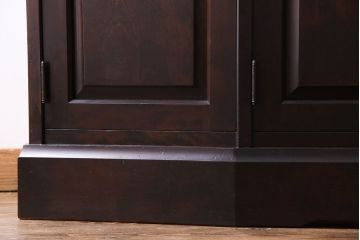 中古　北海道民芸家具　OM151　シックな食器棚(キャビネット、収納棚)(定価130万円)