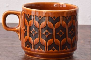 アンティーク雑貨　イギリスビンテージ　HORNSEA(ホーンジー)HEIRLOOM(エアルーム)シリーズ　カップ&ソーサー2客セット(洋食器)(1)