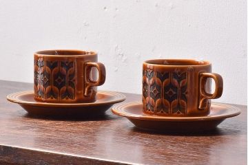 アンティーク雑貨　イギリスビンテージ　HORNSEA(ホーンジー)HEIRLOOM(エアルーム)シリーズ　カップ&ソーサー2客セット(洋食器)(1)