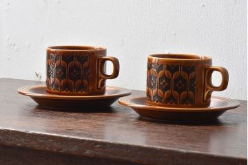 アンティーク雑貨　イギリスビンテージ　HORNSEA(ホーンジー)HEIRLOOM(エアルーム)シリーズ　カップ&ソーサー2客セット(洋食器)(2)