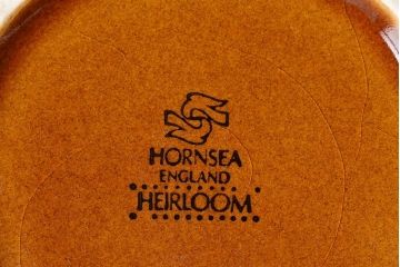 アンティーク雑貨　イギリスビンテージ　HORNSEA(ホーンジー)HEIRLOOM(エアルーム)シリーズ　カップ&ソーサー2客セット(洋食器)(2)