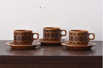 アンティーク雑貨　イギリスビンテージ　HORNSEA(ホーンジー)HEIRLOOM(エアルーム)シリーズ　カップ&ソーサー3客セット(洋食器)
