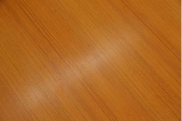 ヴィンテージ家具　和製ビンテージ　希少　整然とした木目が美しい突板チーク材のデスク(ワークデスク、在宅ワーク、在宅用、オフィスデスク)