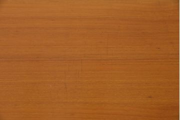 ヴィンテージ家具　和製ビンテージ　希少　整然とした木目が美しい突板チーク材のデスク(ワークデスク、在宅ワーク、在宅用、オフィスデスク)