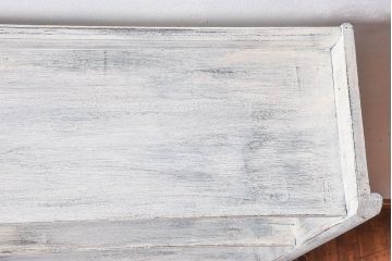 ペイント家具　シャビーな風合いが魅力的な本棚(飾り棚、陳列棚)