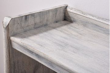 ペイント家具　シャビーな風合いが魅力的な本棚(飾り棚、陳列棚)