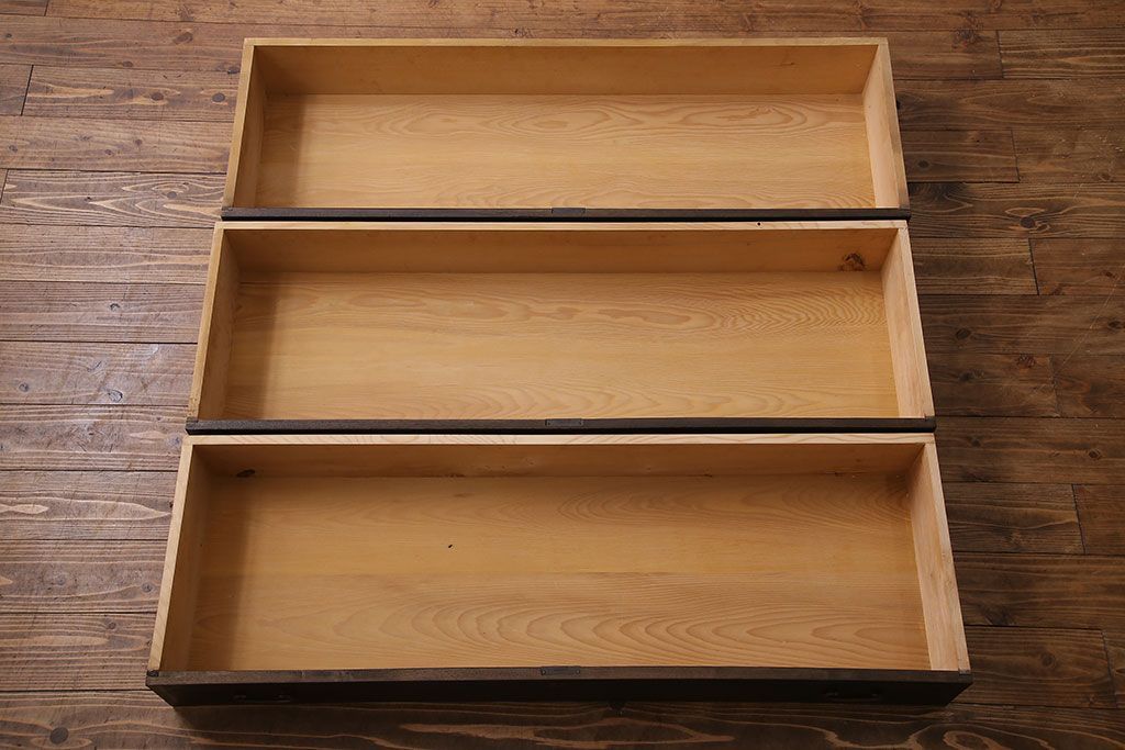 アンティーク家具　和製アンティーク　前面ケヤキ材　古い木の質感のタンスローチェスト(引き出し、テレビ台)