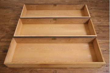 アンティーク家具　和製アンティーク　前面ケヤキ材　古い木の質感のタンスローチェスト(引き出し、テレビ台)