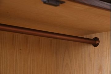 中古　伝統工芸　岩谷堂箪笥　木目が存在感を放つワードローブ(洋服タンス、洋服箪笥)(定価60万円)