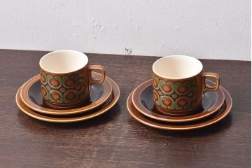 アンティーク雑貨　イギリスビンテージ　HORNSEA(ホーンジー)　BRONTE(ブロンテ)シリーズ　カップ&ソーサー&プレート2客セット(洋食器)(1)
