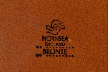 アンティーク雑貨　イギリスビンテージ　HORNSEA(ホーンジー)　BRONTE(ブロンテ)シリーズ　カップ&ソーサー&プレート2客セット(洋食器)(1)