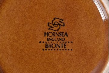 アンティーク雑貨　イギリスビンテージ　HORNSEA(ホーンジー)　BRONTE(ブロンテ)シリーズ　カップ&ソーサー&プレート2客セット(洋食器)(1)