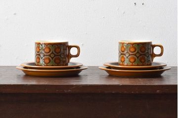アンティーク雑貨　イギリスビンテージ　HORNSEA(ホーンジー)　BRONTE(ブロンテ)シリーズ　カップ&ソーサー&プレート2客セット(洋食器)(2)