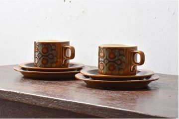 アンティーク雑貨　イギリスビンテージ　HORNSEA(ホーンジー)　BRONTE(ブロンテ)シリーズ　カップ&ソーサー&プレート2客セット(洋食器)(2)