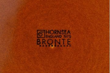 イギリスビンテージ　HORNSEA(ホーンジー)　BRONTE(ブロンテ)シリーズ　カップ&ソーサー&プレート2客セット(洋食器)(3)