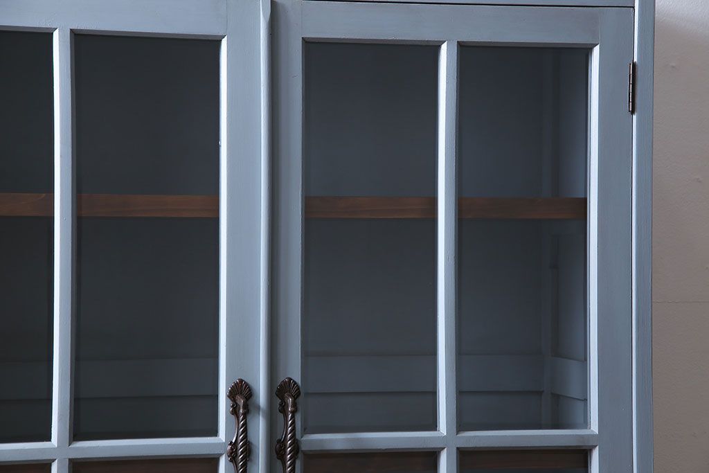 ヴィンテージ家具　爽やかなアンティークペイントが素敵なビンテージブックケース(本箱、本棚)