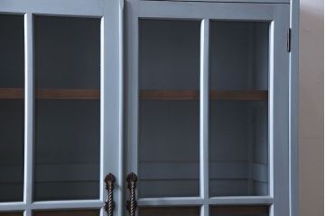 ヴィンテージ家具　爽やかなアンティークペイントが素敵なビンテージブックケース(本箱、本棚)