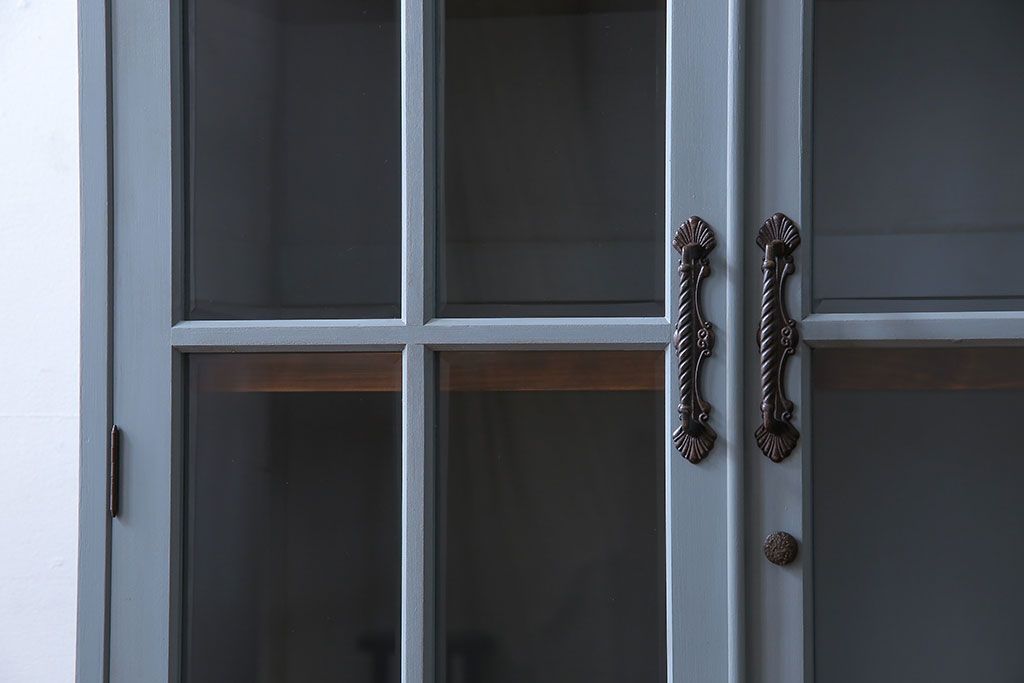 ヴィンテージ家具　爽やかなアンティークペイントが素敵なビンテージブックケース(本箱、本棚)