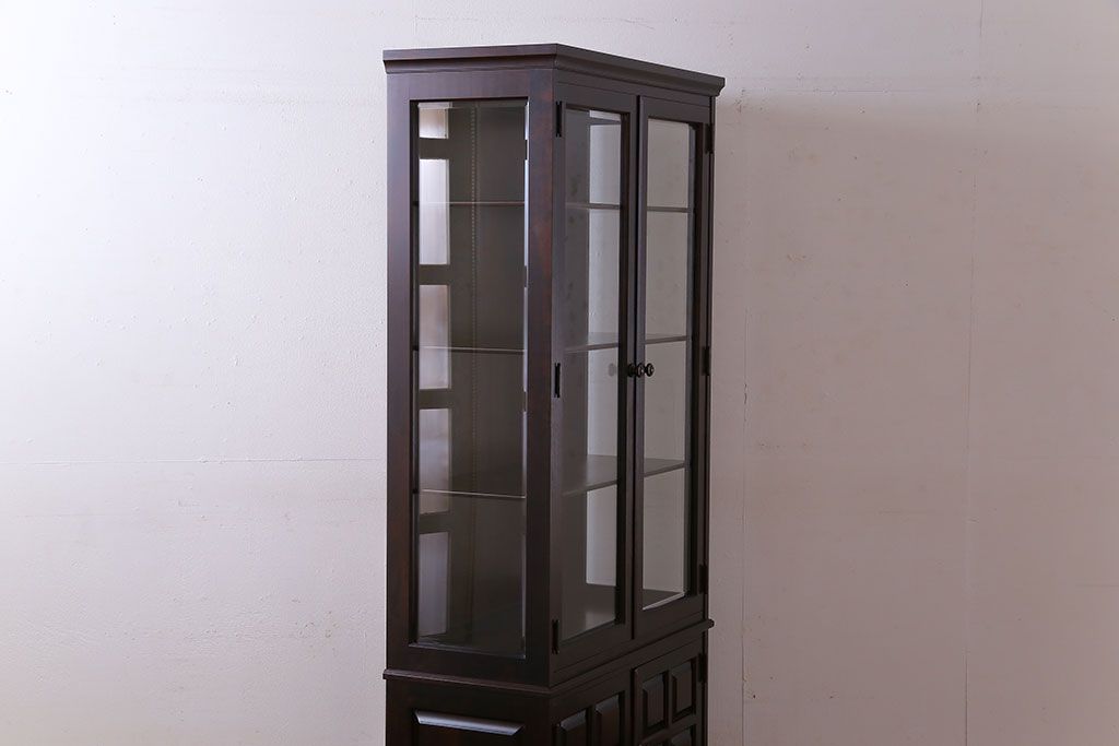 中古　希少な廃盤品!!　北海道民芸家具　OM158　上質な三方ガラス飾り棚(陳列棚、ガラスケース)