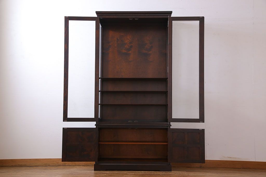 中古　希少な廃盤品!!　北海道民芸家具　OM158　上質な三方ガラス飾り棚(陳列棚、ガラスケース)