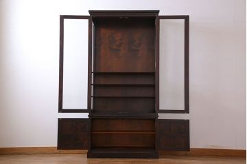 中古　希少な廃盤品!!　北海道民芸家具　OM158　上質な三方ガラス飾り棚(陳列棚、ガラスケース)