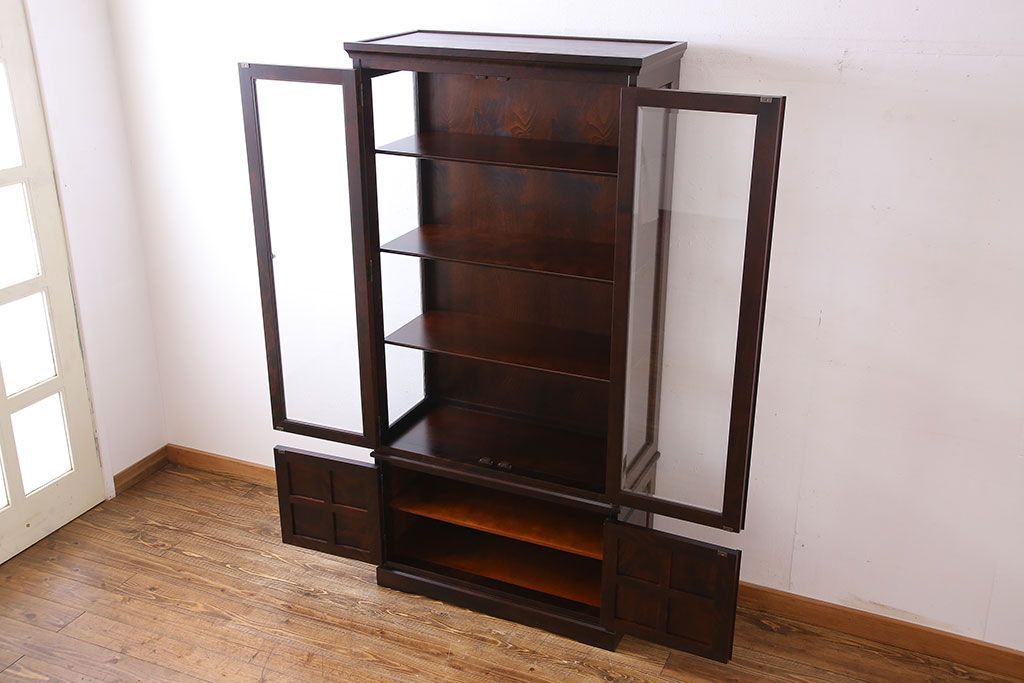 中古　希少な廃盤品!!　北海道民芸家具　OM158　上質な三方ガラス飾り棚(陳列棚、ガラスケース)