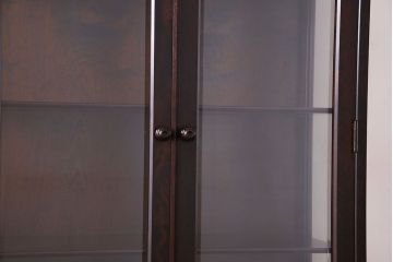 中古　希少な廃盤品!!　北海道民芸家具　OM158　上質な三方ガラス飾り棚(陳列棚、ガラスケース)