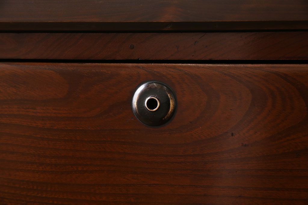 アンティーク家具　漆塗りが上品な鉄脚付きアンティークチェスト(箪笥、タンス、引き出し)・引き出し2杯