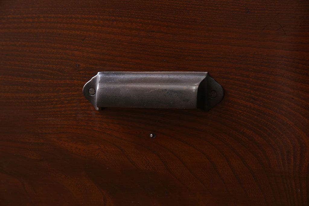 アンティーク家具　漆塗りが上品な鉄脚付きアンティークチェスト(箪笥、タンス、引き出し)・引き出し2杯