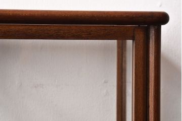 アンティーク家具　和製アンティーク　カバ材　味わい深い風合いのガラスケース