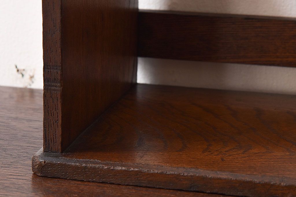 アンティーク雑貨　和製アンティーク　栓材　卓上でも使える深みのある色合いのブックスタンド(本立て)