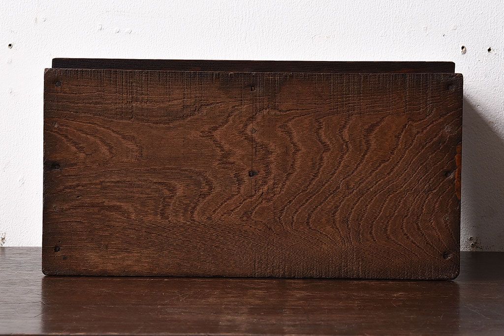 アンティーク雑貨　和製アンティーク　栓材　卓上でも使える深みのある色合いのブックスタンド(本立て)